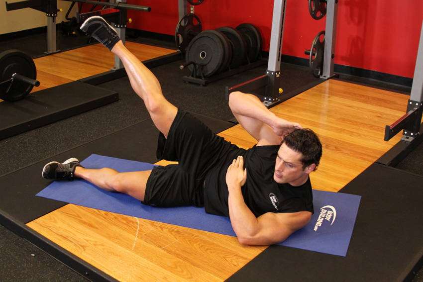 Side Jackknife — end position, working the abs
