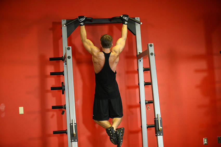 Side To Side Chins — starting position, working the lats