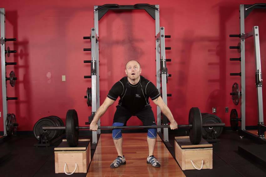 Snatch from Blocks — starting position, working the quads