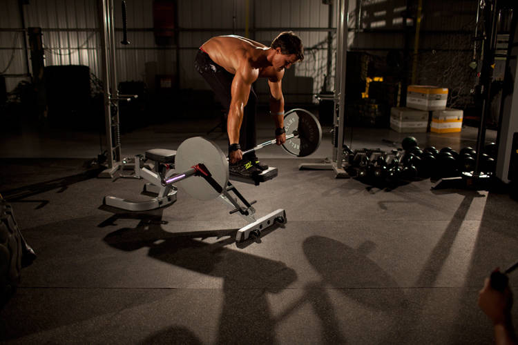 Straight Bar Bench Mid Rows — starting position, working the middle back