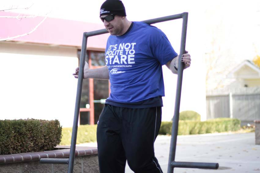 Yoke Walk — end position, working the quads