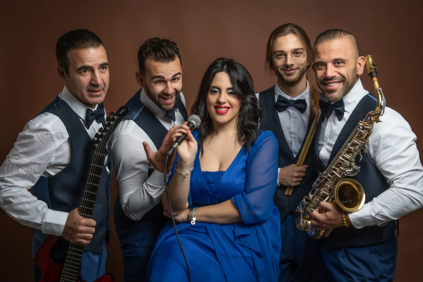 La band al completo con gli strumenti