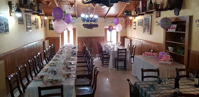 La sala dei banchetti vista per lungo