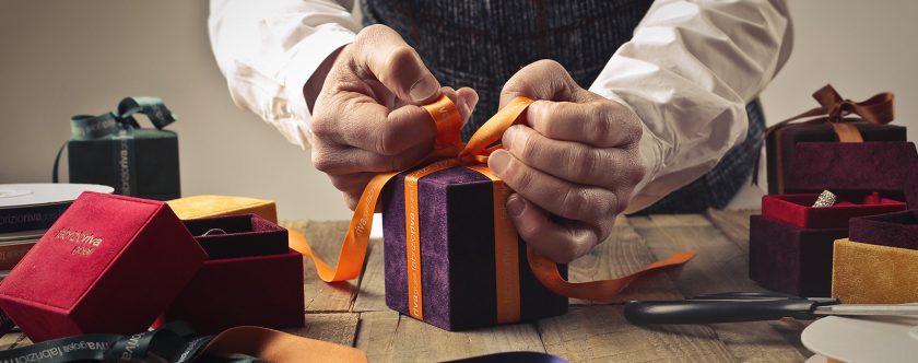 Fantastic ways to reward fantastic employees at Christmas