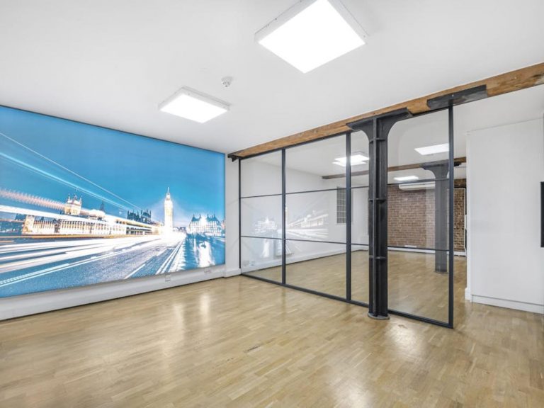 OFFICE TO RENT IN MAIDSTONE BUILDINGS MEWS, SE1