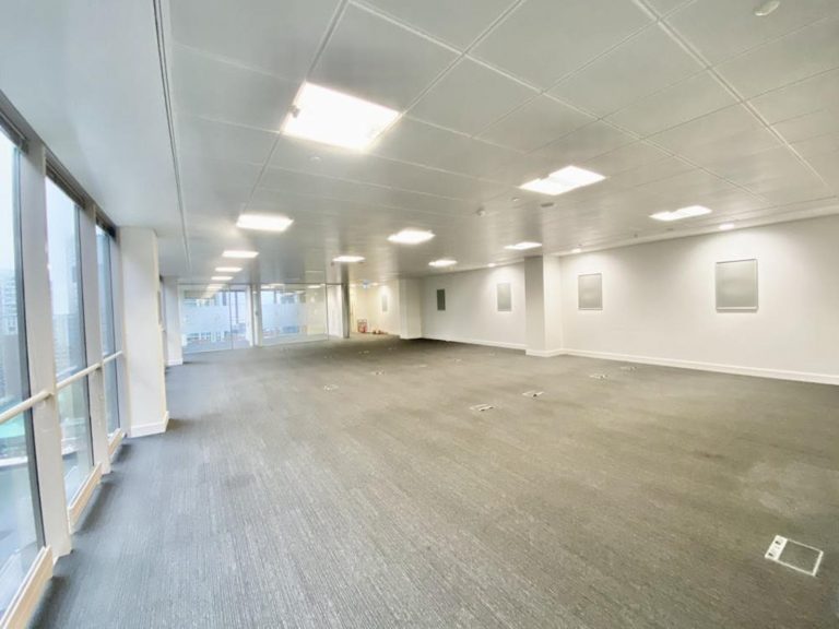 OFFICE TO RENT IN HARBOUR EXCHANGE SQUARE, E14