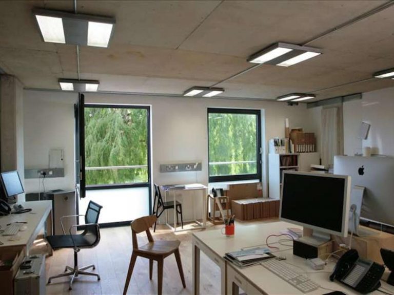 OFFICE TO RENT IN WHISTON ROAD, E2