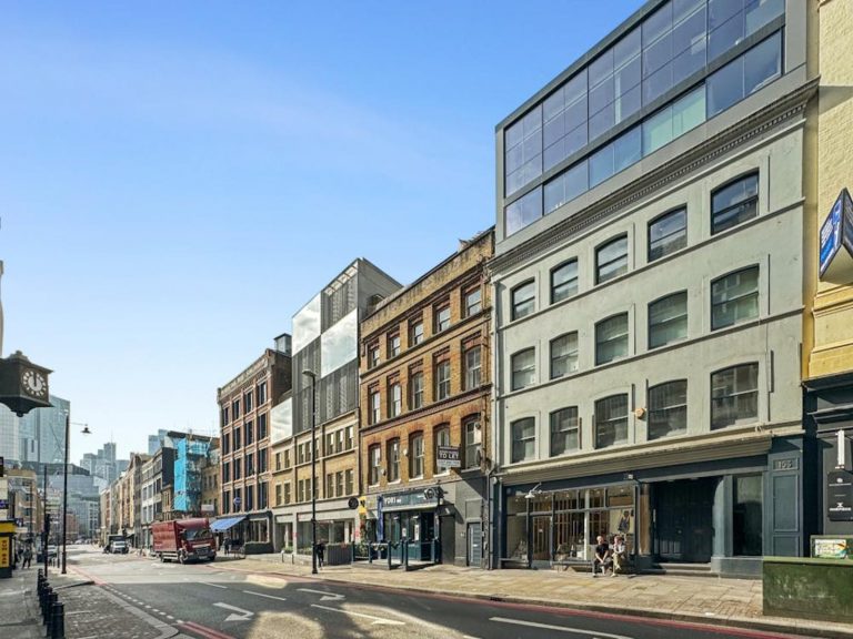 OFFICE TO RENT IN CURTAIN ROAD, EC2A