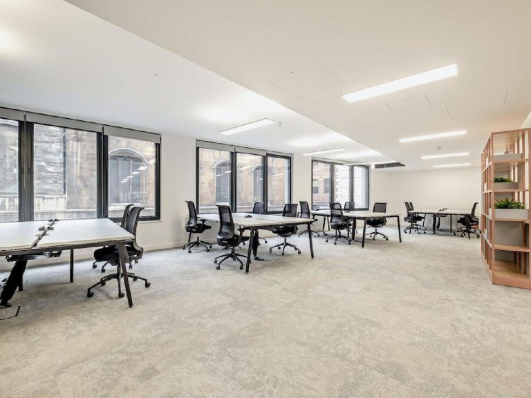 OFFICE TO RENT IN QUEEN STREET, EC4N