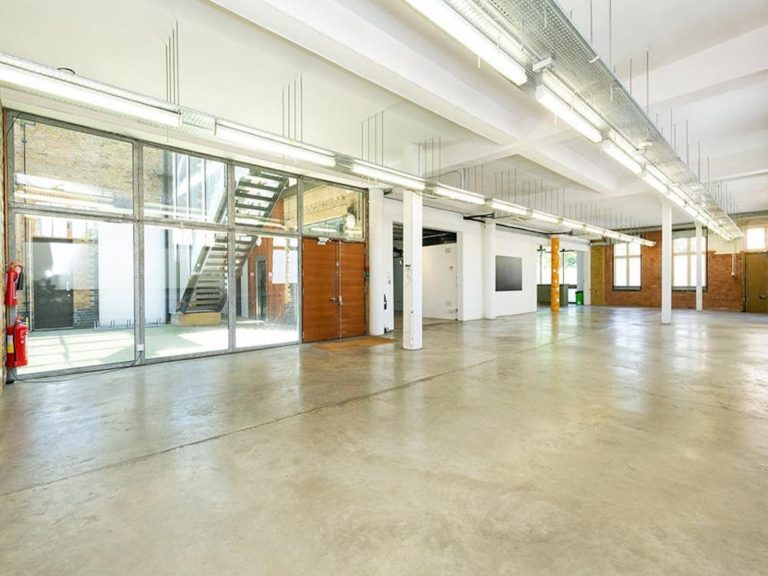 OFFICE TO RENT IN KINGSLAND ROAD, E2