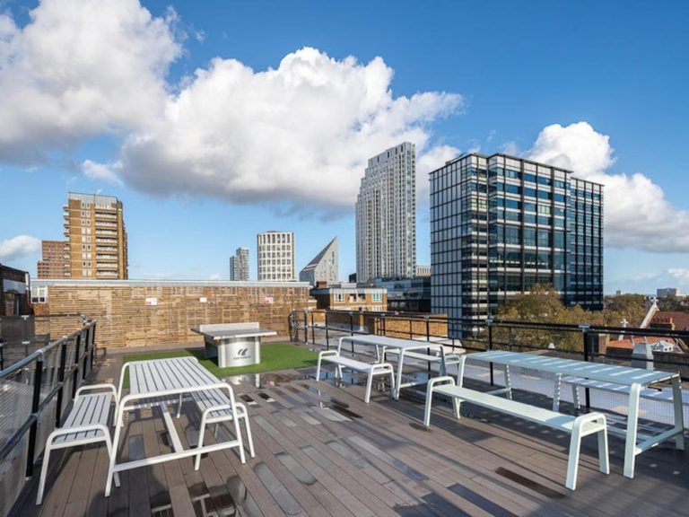 OFFICE TO RENT IN OLD STREET, EC1V