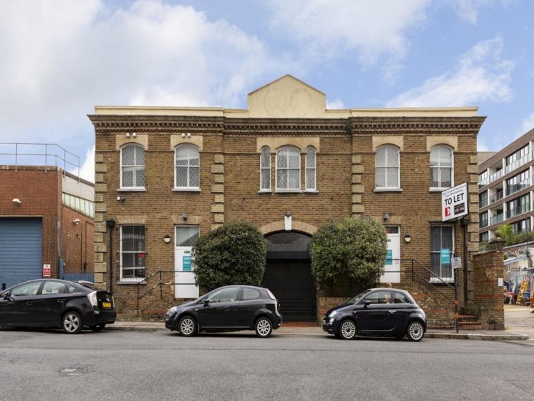 OFFICE TO RENT IN BLUNDELL STREET, N7