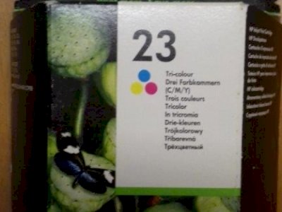 CARTUCCIA ORIGINALE HP 23 C1823DE INKJET INCHIOSTRO TRE COLORI 