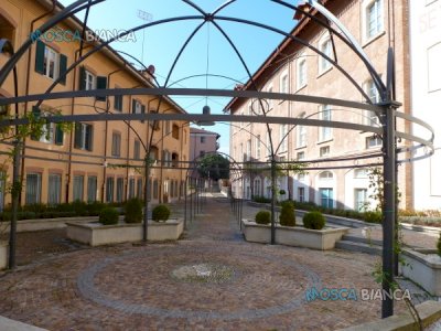 CUNEO, Via Basse Sant'Anna - APPARTAMENTO TRILOCALE con GARAGE