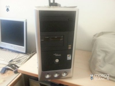 Computer Fujitsu  Windows 11