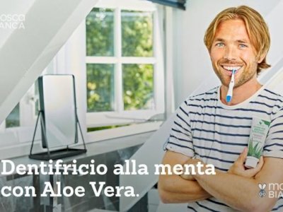 Dentifricio con 35,5% di aloe vera e propoli delle api