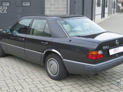 Mercedes W 124 300 E Matic Automatico