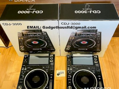 Pioneer CDJ-3000 Multi-Player / Pioneer DJM-A9 DJ Mixer / Pioneer DJ DJM-V10-LF Mixer / Pioneer DJM-S11 / Pioneer CDJ-2000NXS2 / Pioneer DJM-900NXS2
