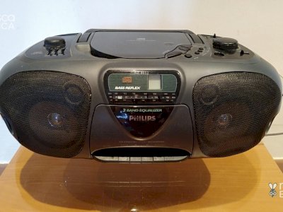 CD radio cassette recorder Philips modello AZ8052 bass reflex 3 band equalizer