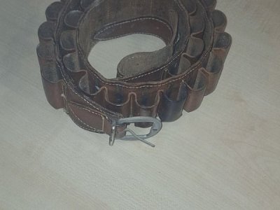 CARTUCCERA CINTURA PORTAPROIETTILI IN CUOIO PER 30 MUNIZIONI MARRONE CHIARO