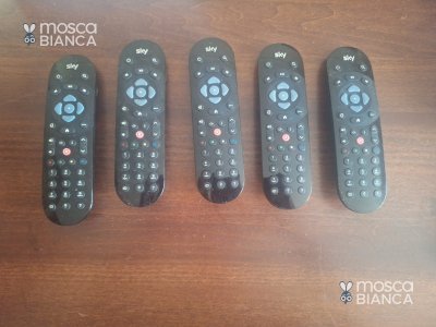 SKY - TELECOMANDO BLUETOOTH INFRAROSSI EC101 SKY Q CON RICERCA VOCALE