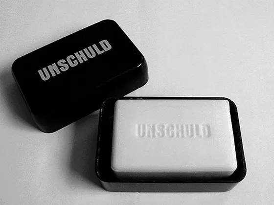 Оттмара Херл. “Unschuld“ (гНевиновность“), 1997