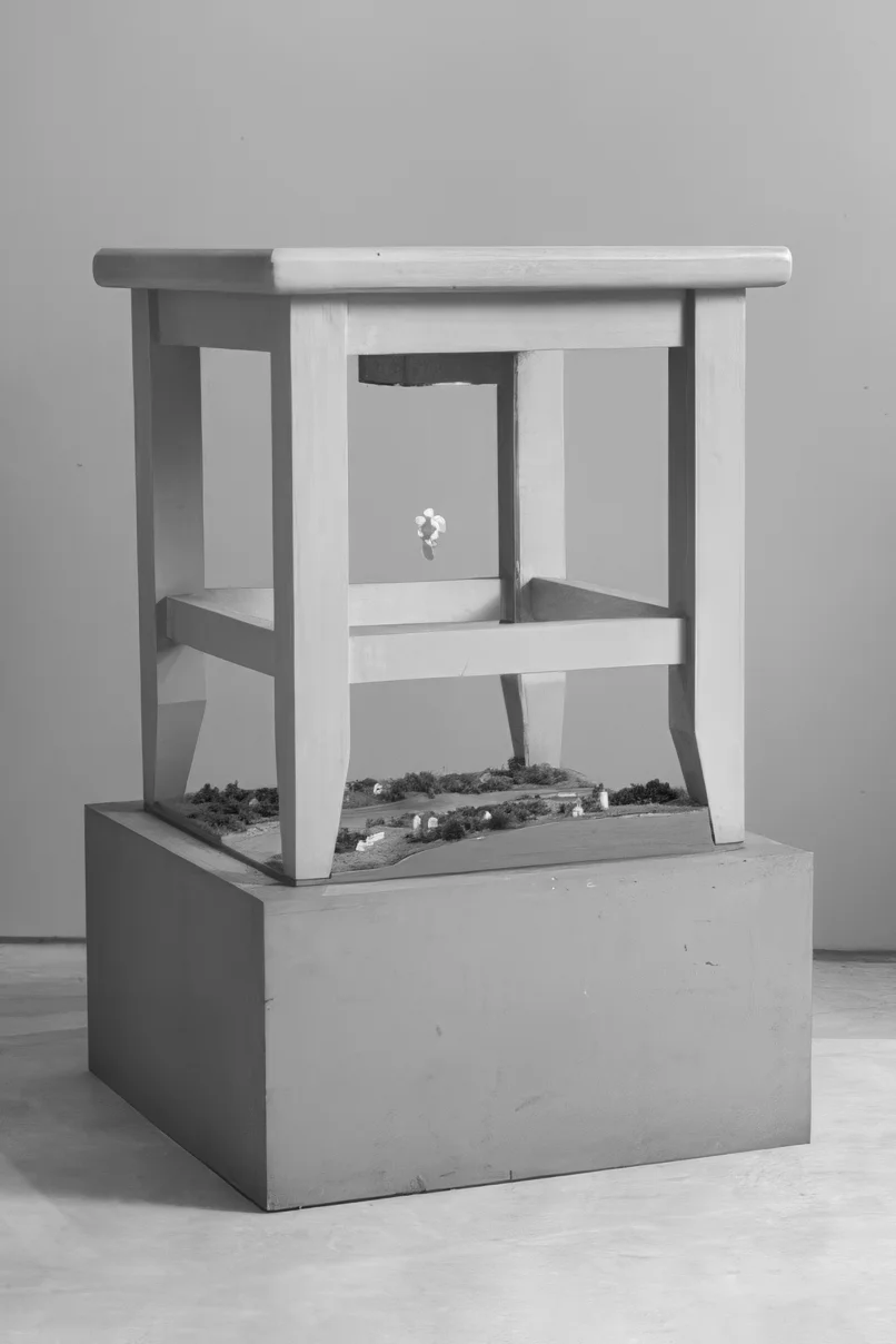 Илья Кабаков «Табурет», 2001.