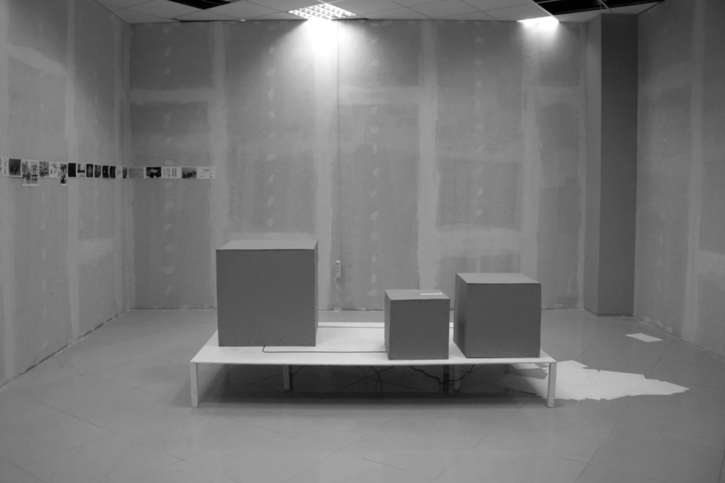 Илья Долгов «Автоматический репликатор события», 2010.