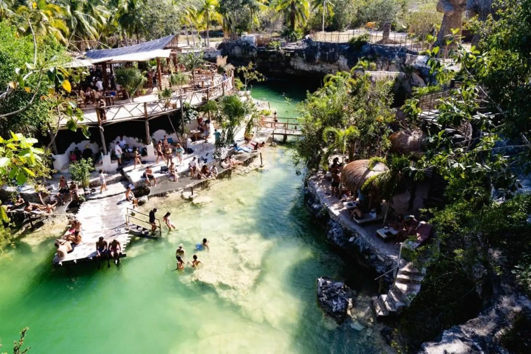 Making Friends in the Riviera Maya: A Guide for Expats