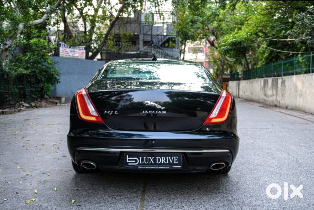 2012 Jaguar Xj - Classic Luxury