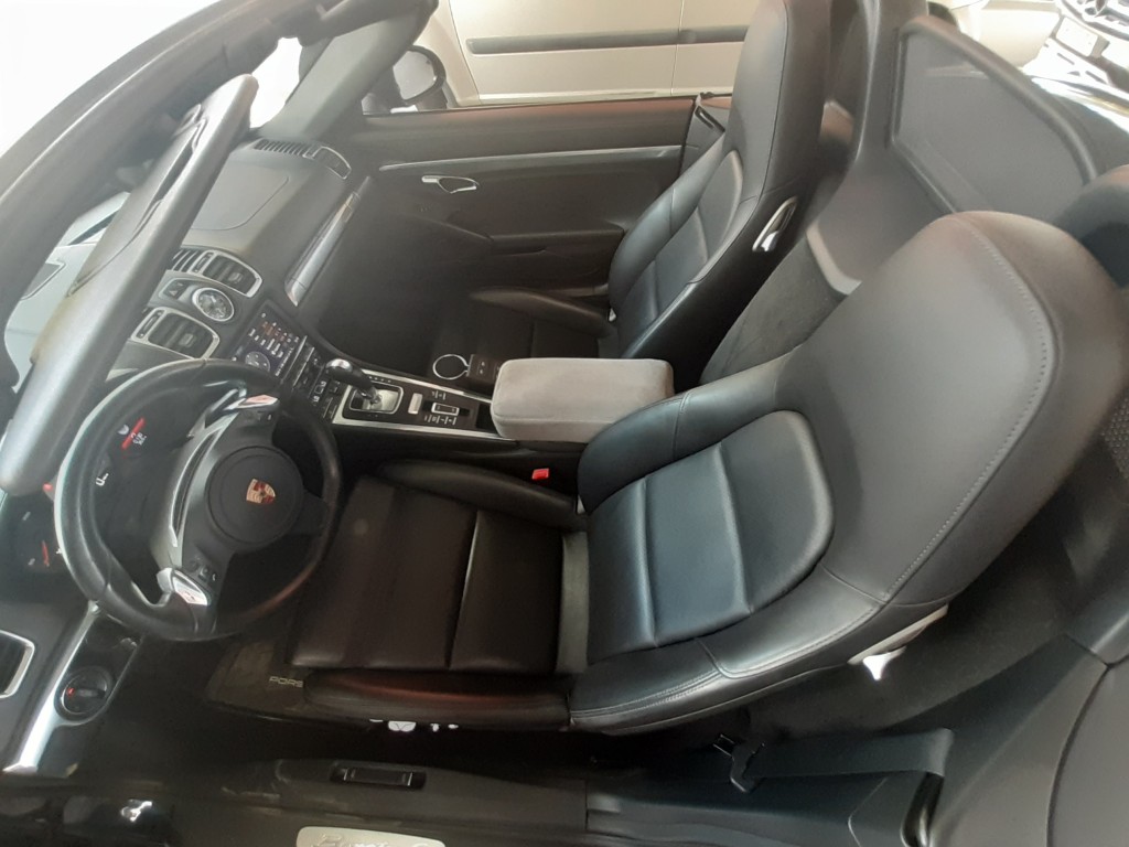 Porsche Boxster — foto 8 de 18