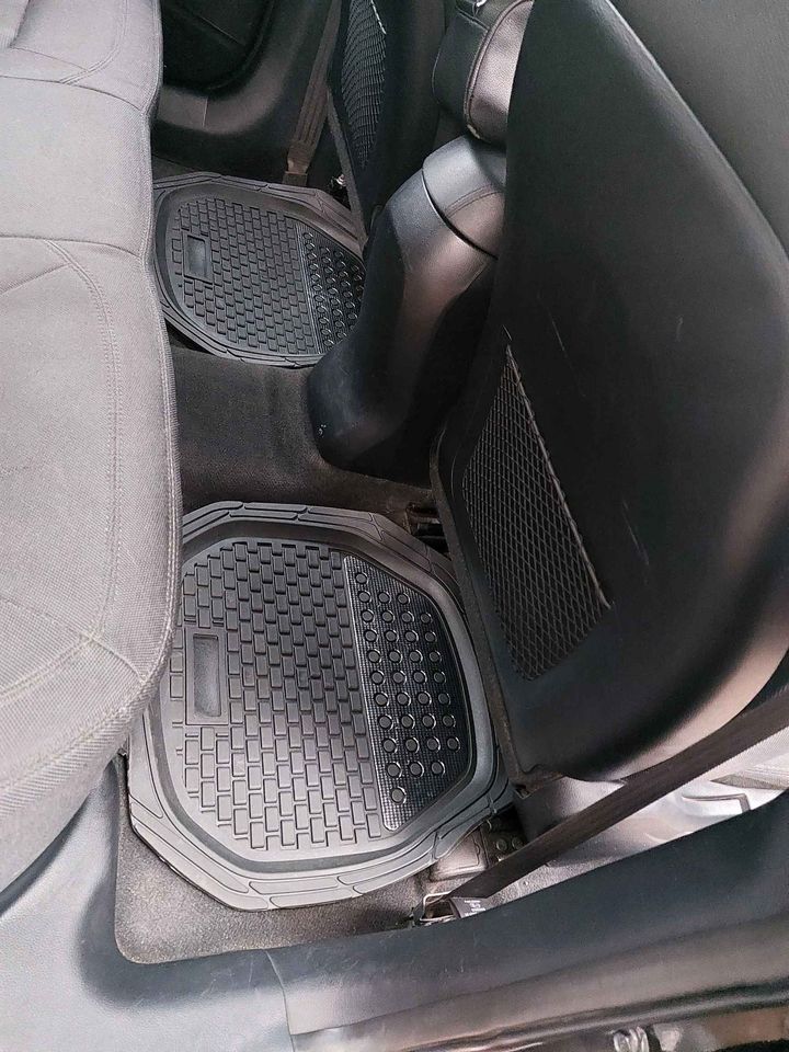 KIA Sportage — foto 8 de 11