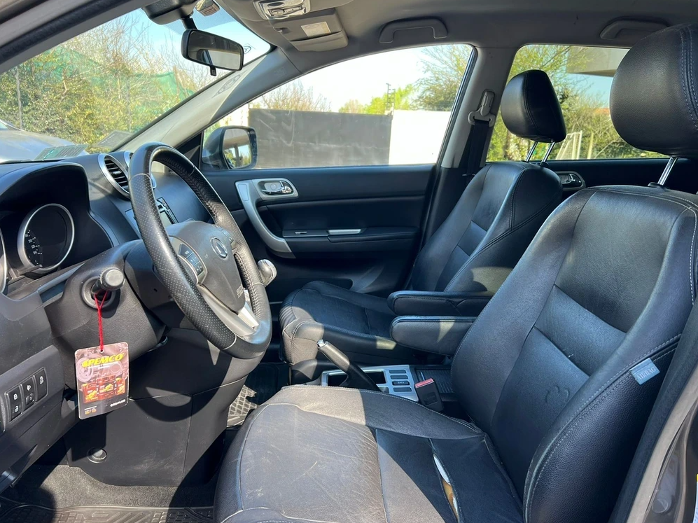 Haval H6 — foto 8 de 15