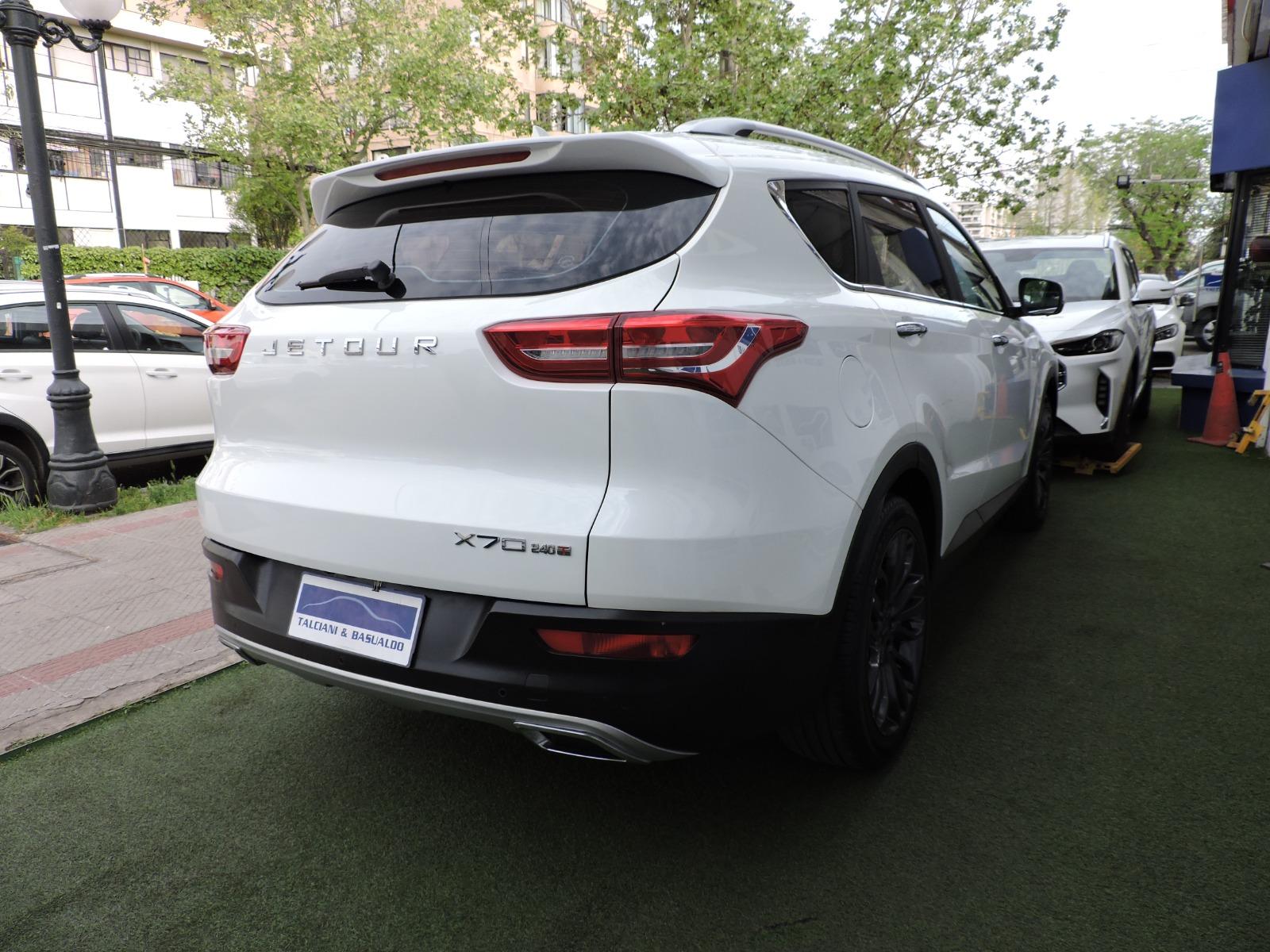 Jetour X70 — foto 19 de 20