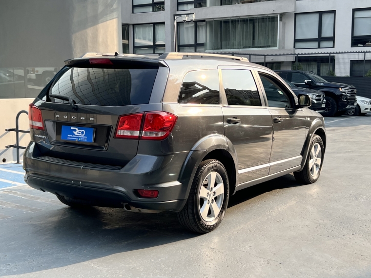 Dodge Journey — foto 18 de 18