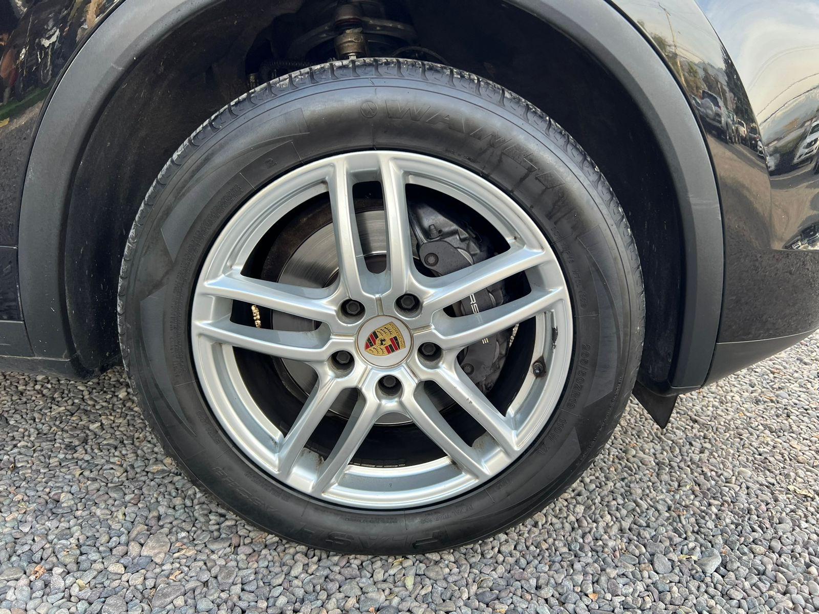 Porsche Cayenne — foto 17 de 20