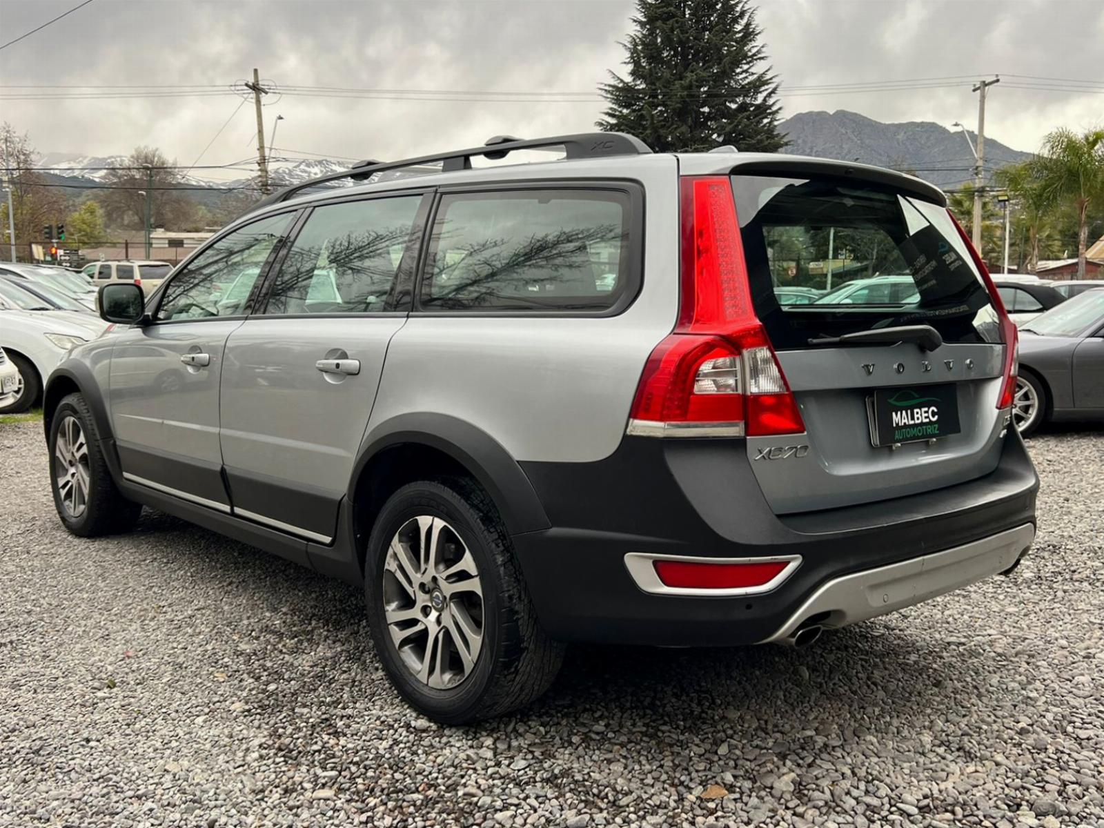Volvo Xc70 — foto 18 de 20