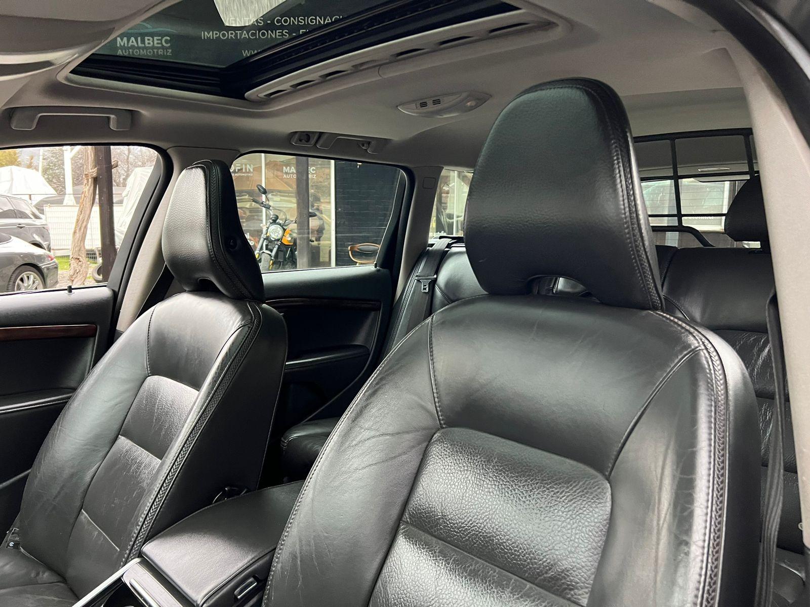 Volvo Xc70 — foto 5 de 20