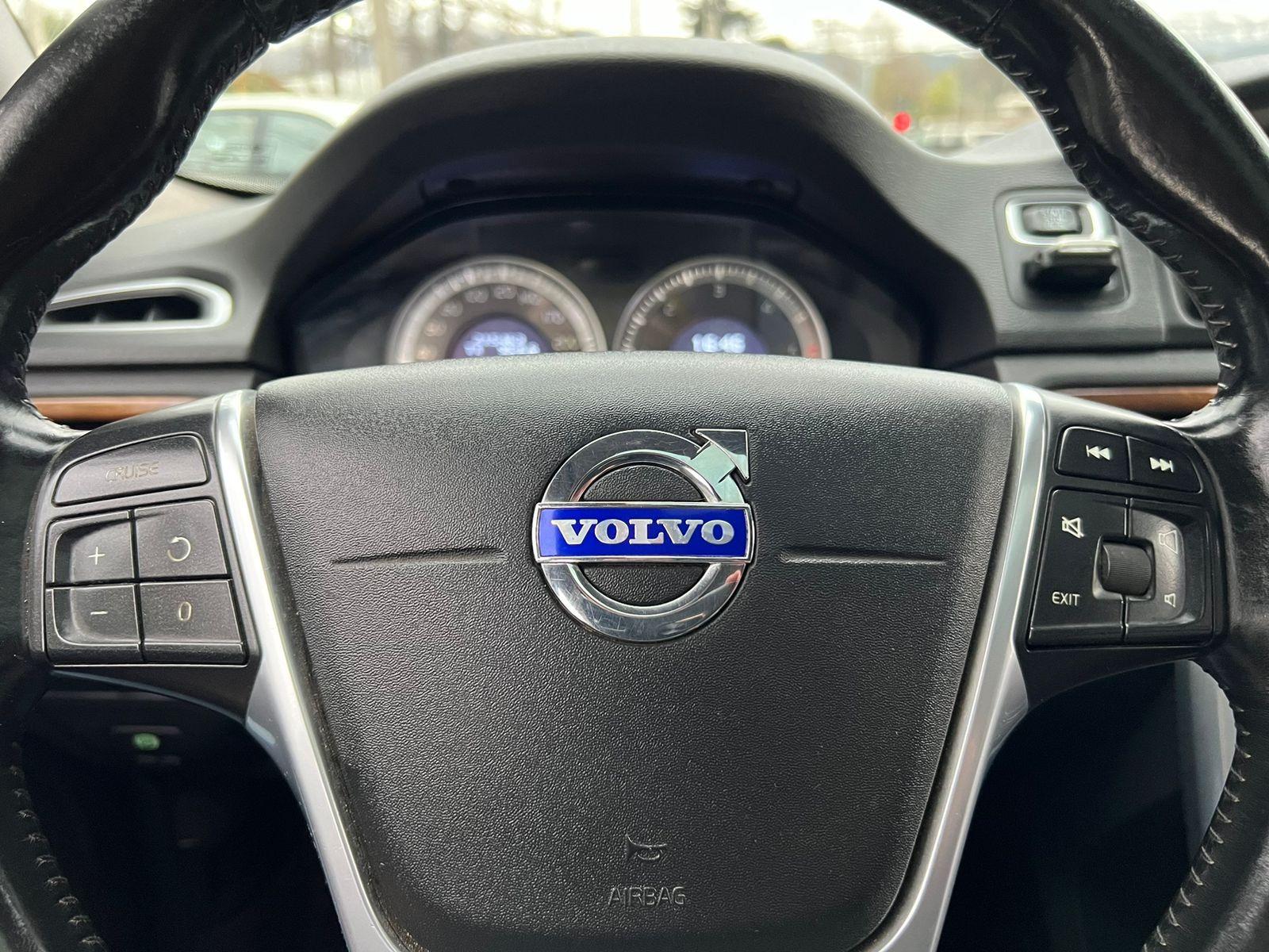 Volvo Xc70 — foto 13 de 20