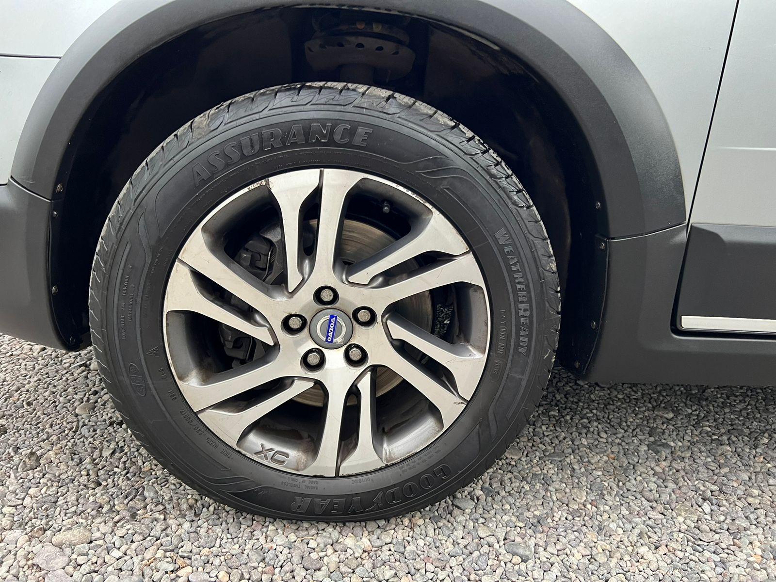 Volvo Xc70 — foto 16 de 20
