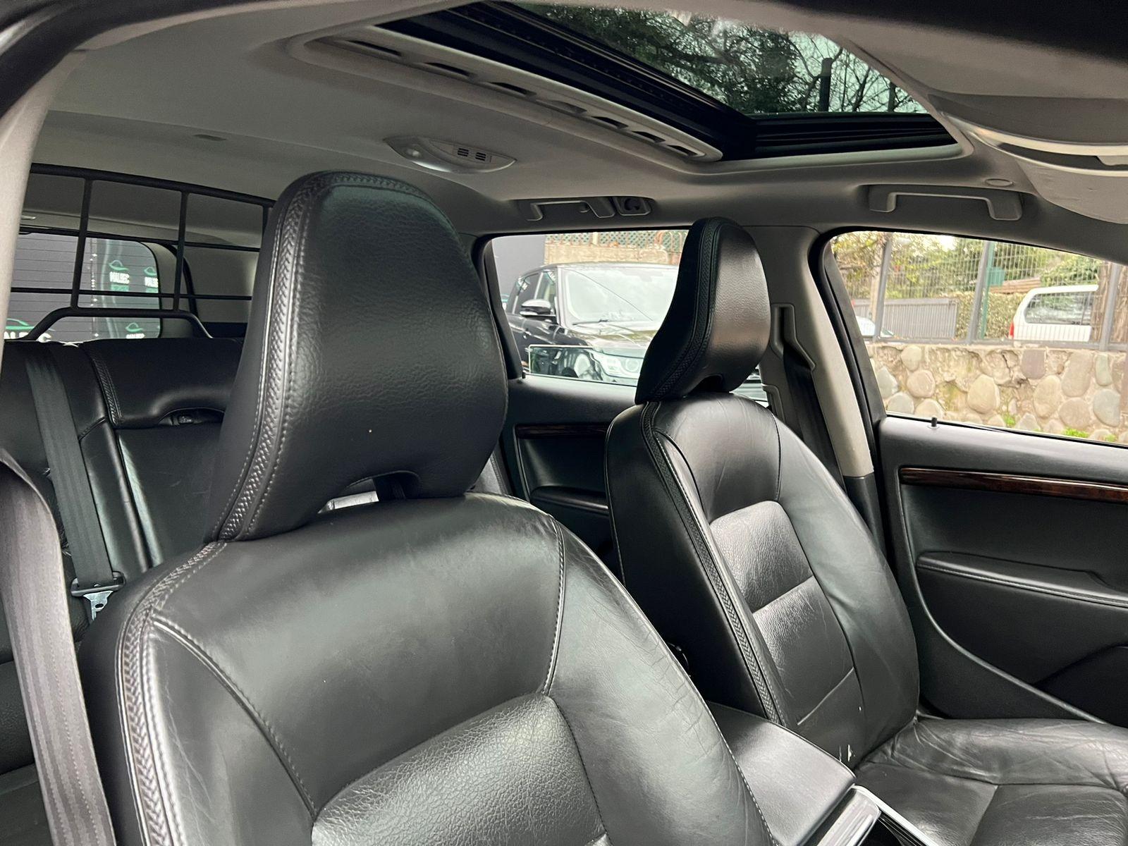 Volvo Xc70 — foto 7 de 20