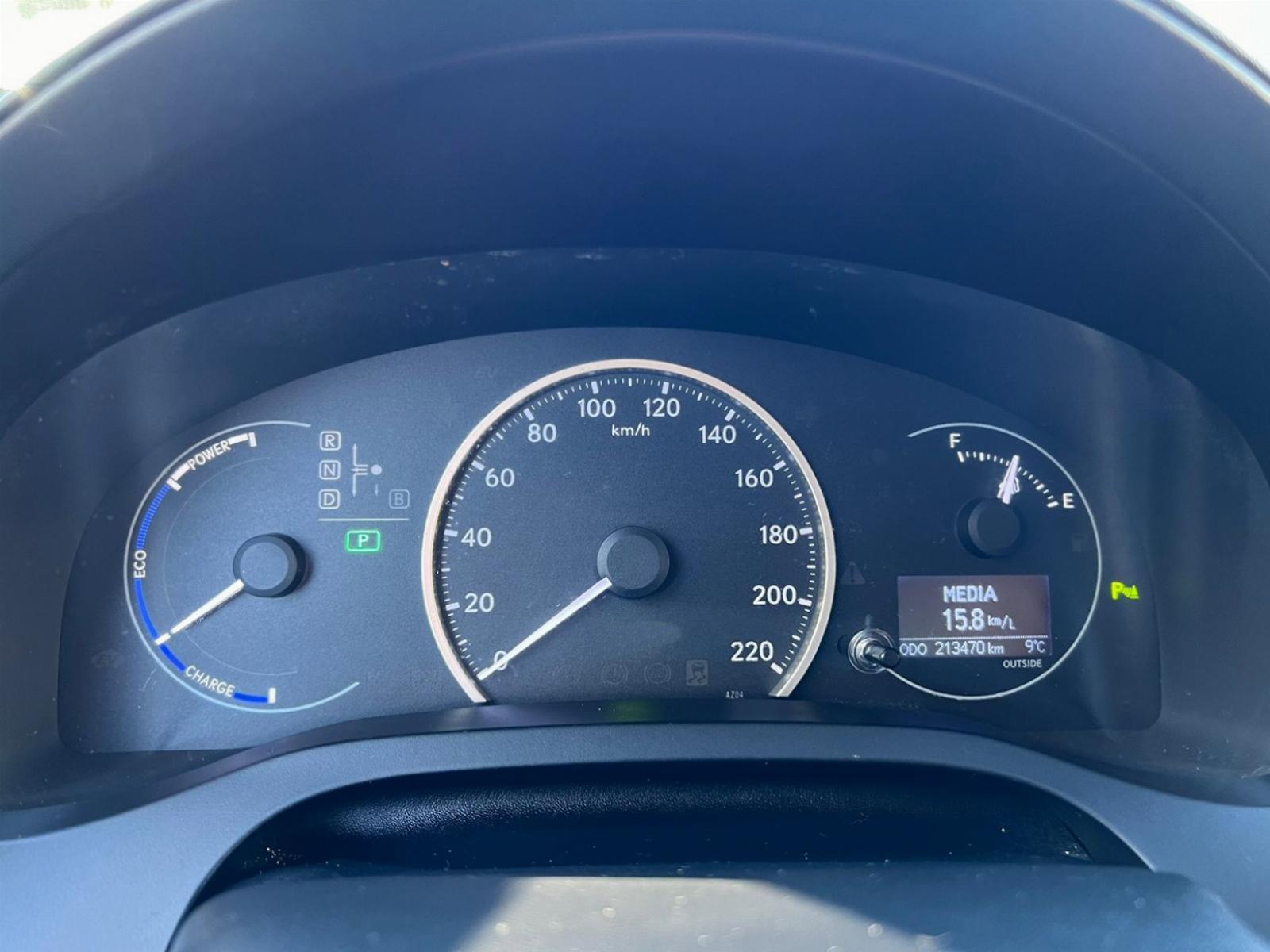 Lexus Ct200H — foto 12 de 19