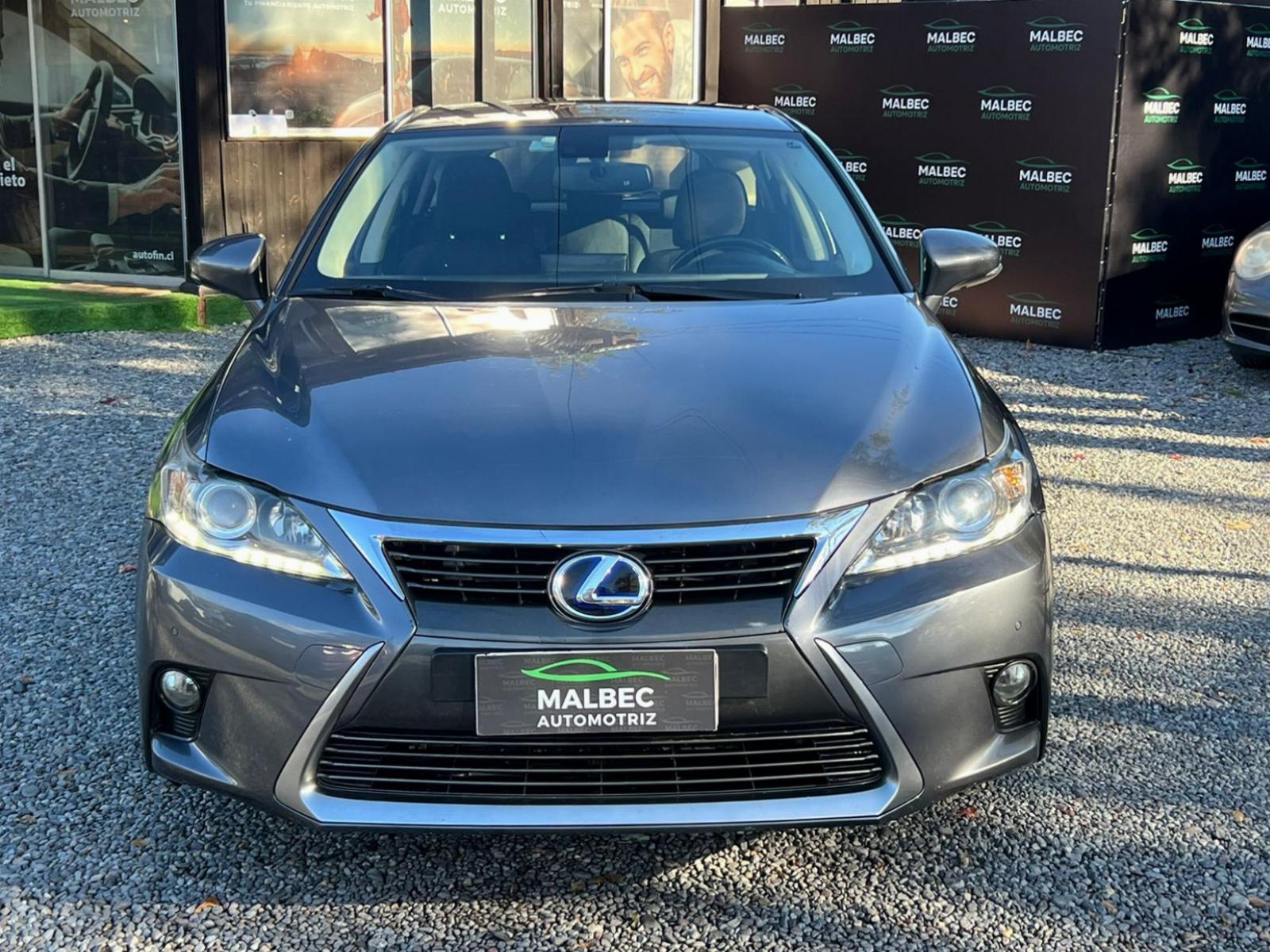 Lexus Ct200H — foto 2 de 19