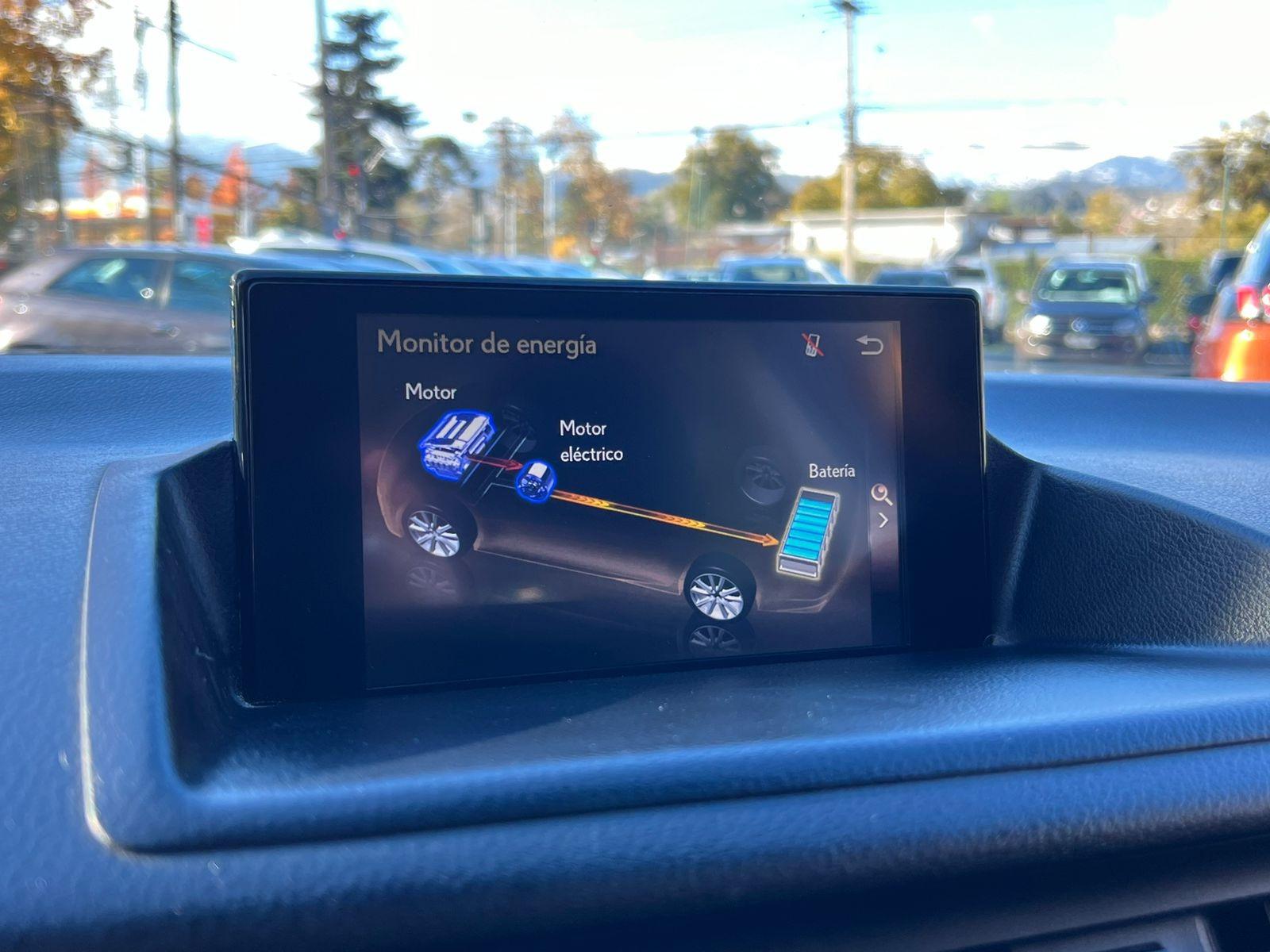 Lexus Ct200H — foto 10 de 19