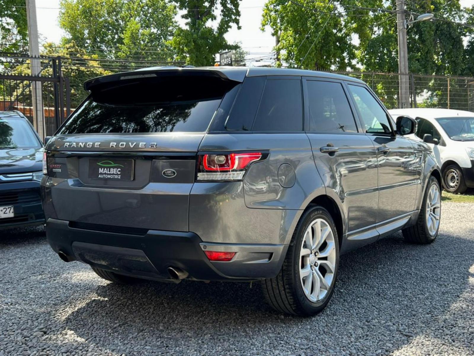 Land Rover Range Rover Sport — foto 18 de 20