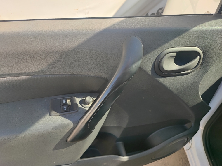 Renault Kangoo — foto 7 de 12