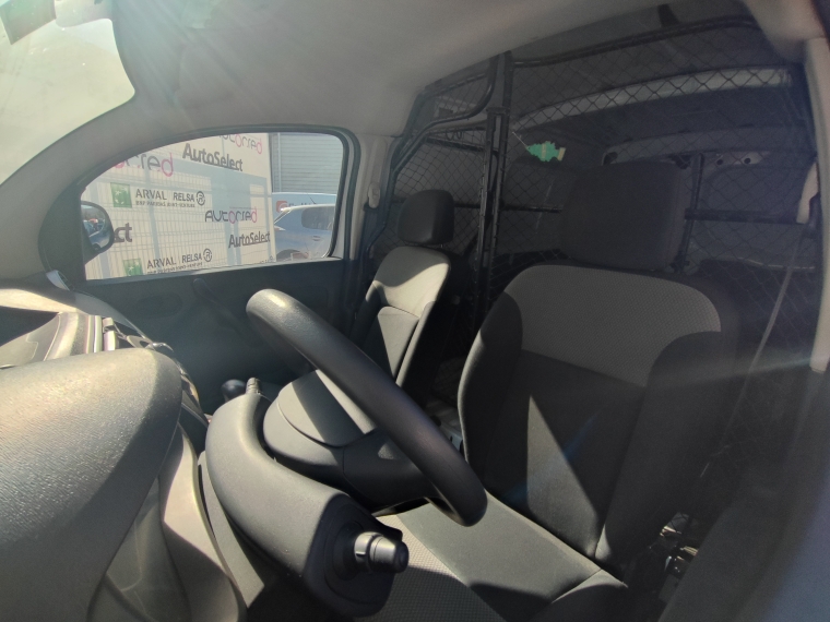 Renault Kangoo — foto 8 de 12