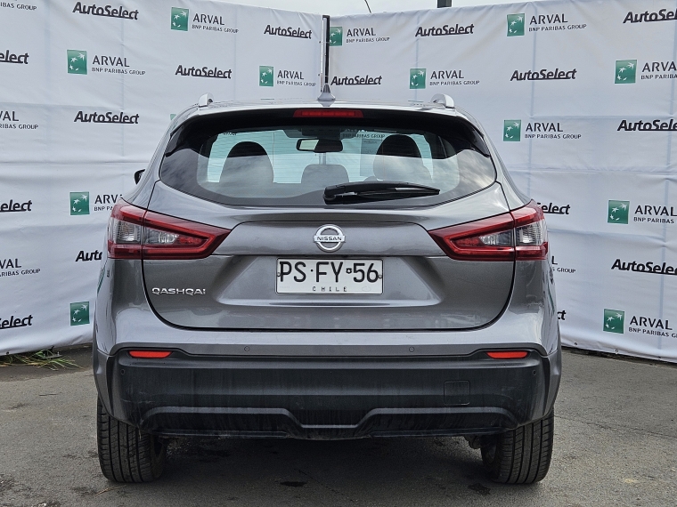 Nissan Qashqai — foto 13 de 14