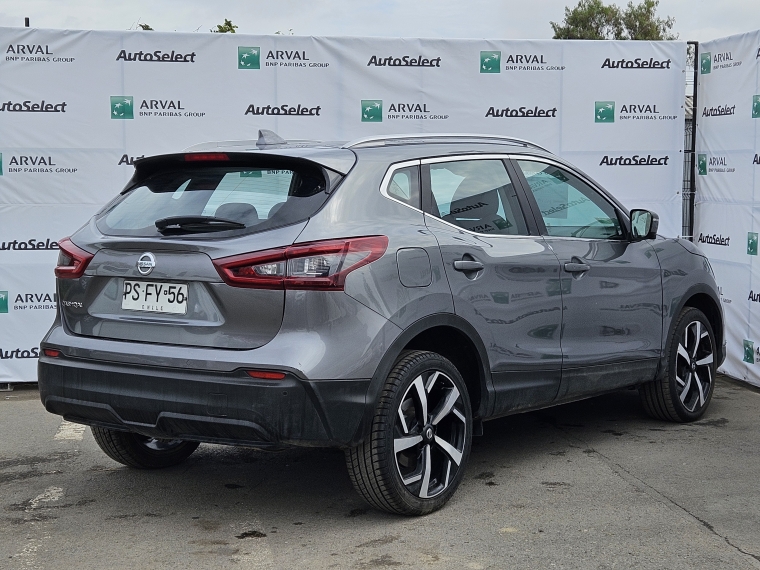 Nissan Qashqai — foto 14 de 14