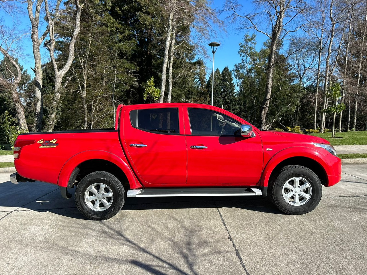 Mitsubishi L200 — foto 4 de 9